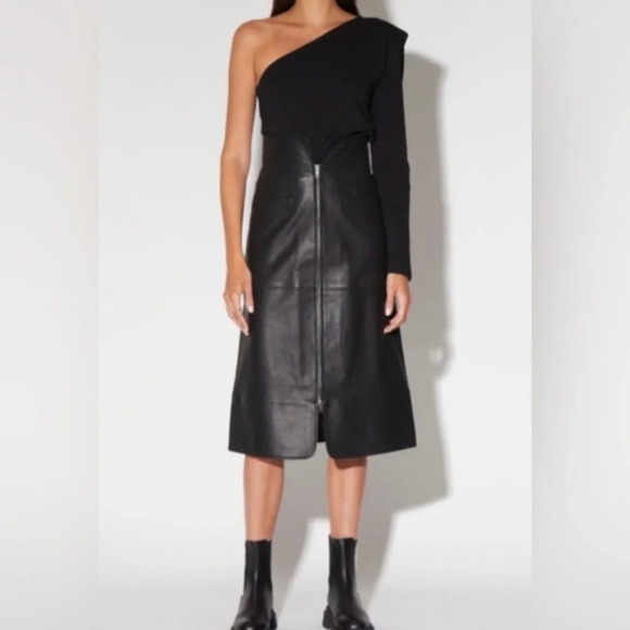 WALTER BAKER BLACK ONE-SHOULDER TOP - Picture 4 of 8